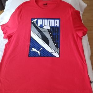 PUMA Sneaker Tee - M